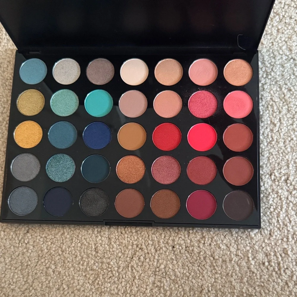 Morphe Elegant Black Makeup Case
